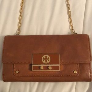 Tory Burch clutch good condition
